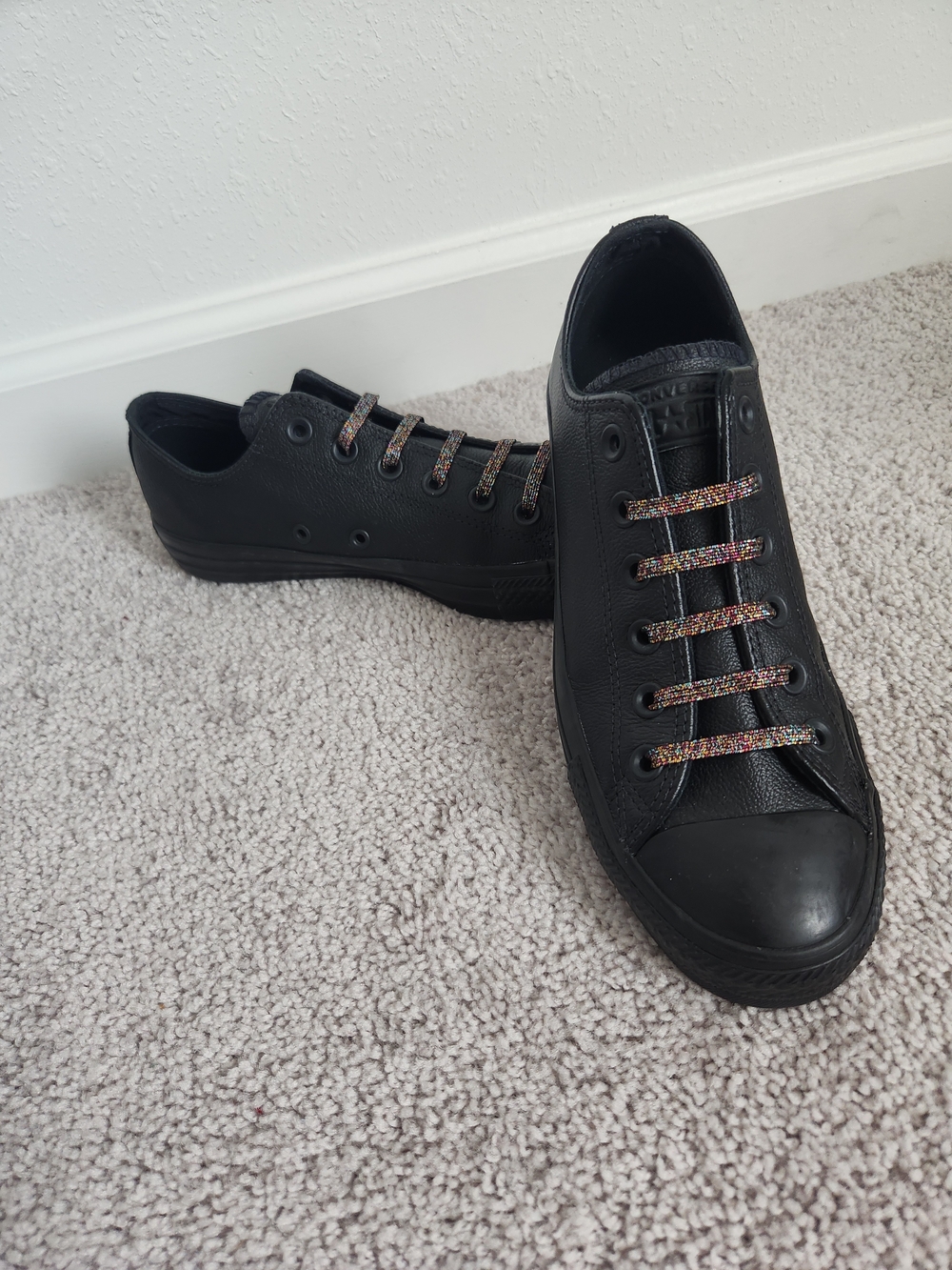 Unisex Leather Converse in Black Monochrome w/ Multicolor Glitter Laces